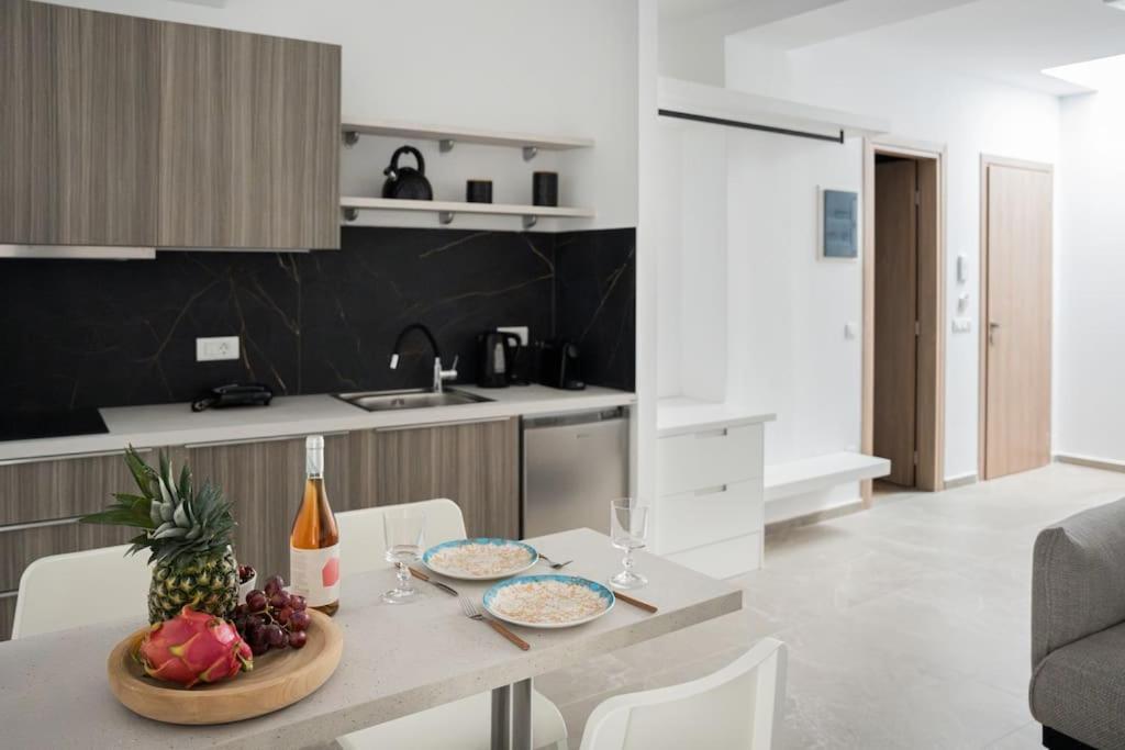Minoas Suite The Sense Of Luxury Heraclión Exterior foto